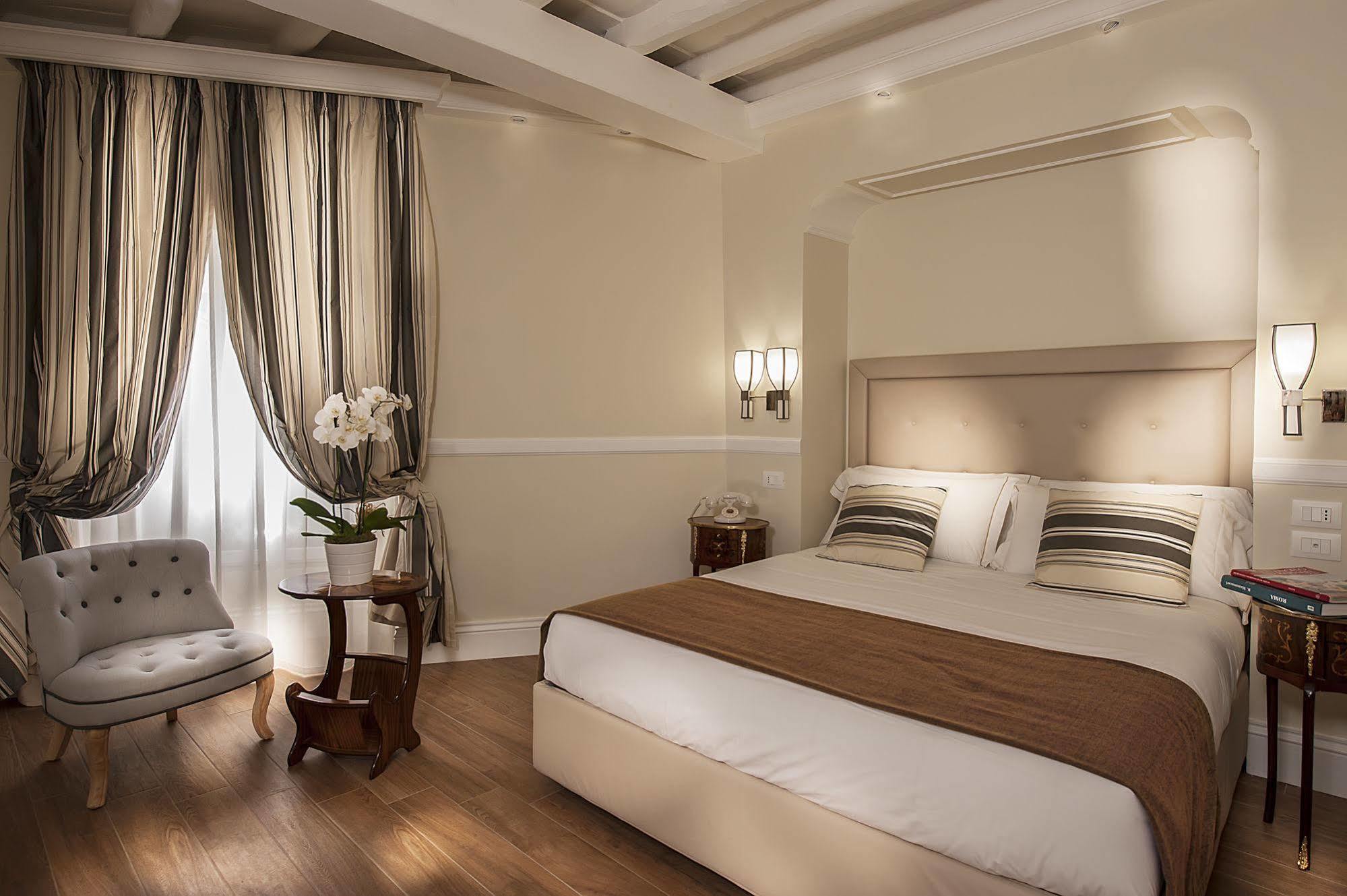 La Residenza Del Sole Al Pantheon Bed & Breakfast Rom